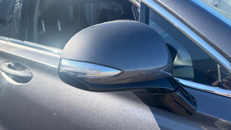 Hyundai SANTA FE 1.6 TGDi Hybrid Premium 5dr 4WD Auto Hybrid Estate